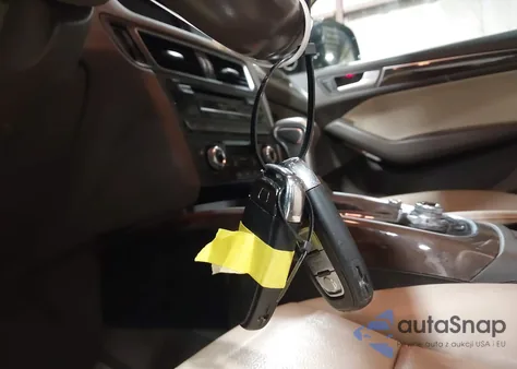 2015 Audi Q5 2.0T Premium z USA, uszkodzony, nr VIN WA1LFAFP5FA075490